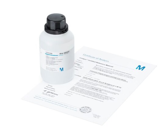 Merck brand potassium chloride solution with analysis sheet