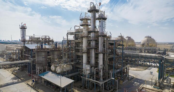 پتروشیمی تخت جمشید