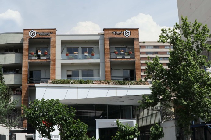 سروش مانا فارمد